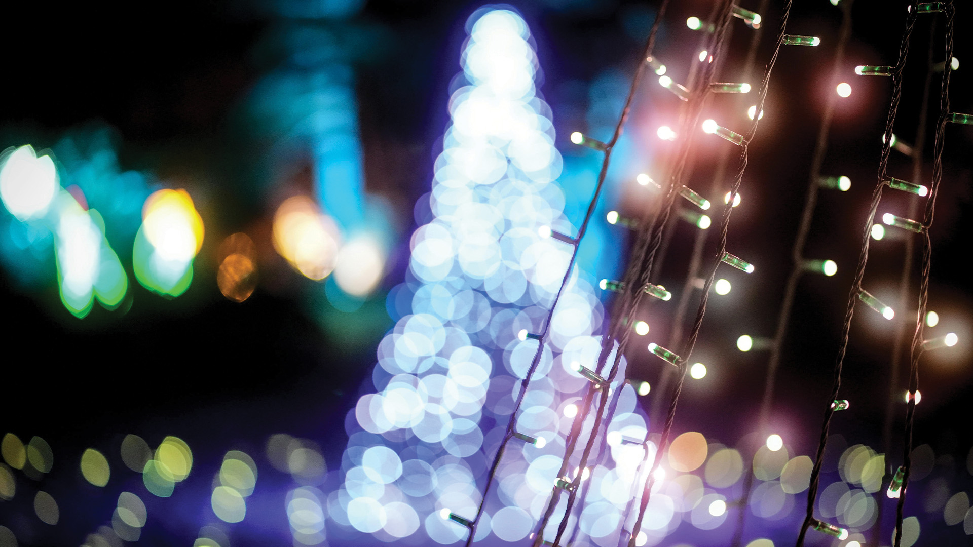 The History and Evolution of Christmas Lights | From Candles to LEDs